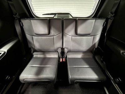 TOYOTA LAND CRUISER 250 - 7