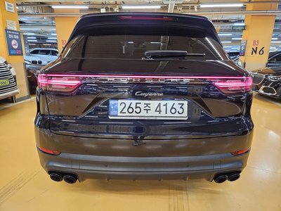 2019 Porsche CAYENNE 照片 3