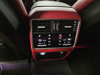 2019 Porsche CAYENNE — миниатюра 14