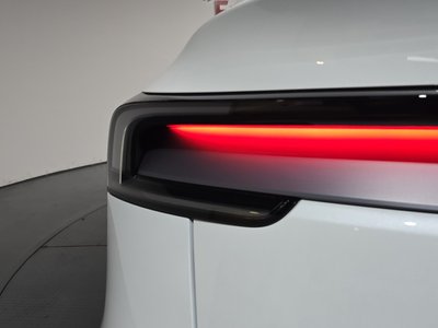 TESLA MODEL Y - 10