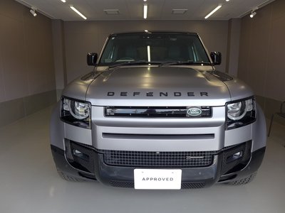 LAND ROVER DEFENDER - 7