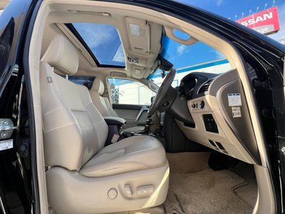 TOYOTA LAND CRUISER PRADO - 3