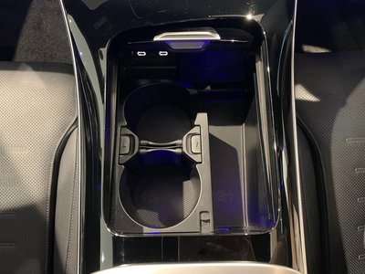 2025 MERCEDES-BENZ C-CLASS — миниатюра 30