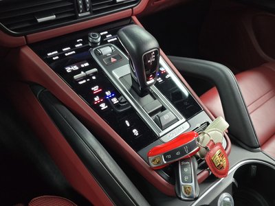 PORSCHE CAYENNE - 9