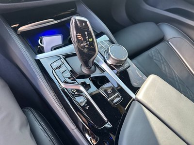 BMW 6 SERIES GT - 10