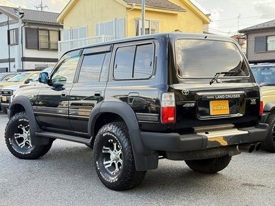 TOYOTA LAND CRUISER 80 - 3
