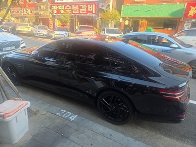 2026 Genesis G80 (RG3) photo 4