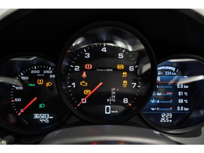 2018 Porsche 718 photo 6