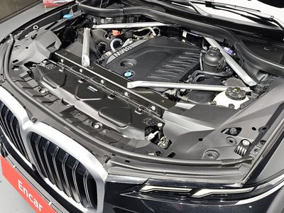 BMW X7 - 7