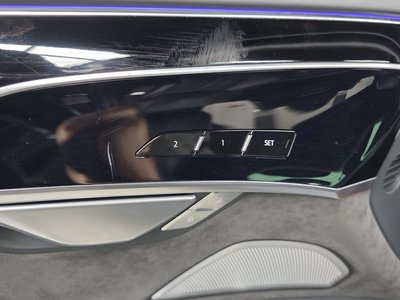 صورة مصغرة 31 لـ 2021 AUDI A8
