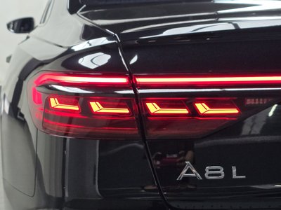 صورة 10 لـ 2021 AUDI A8