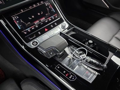 صورة مصغرة 12 لـ 2021 AUDI A8