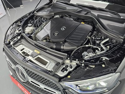 MERCEDES-BENZ GLC - 7