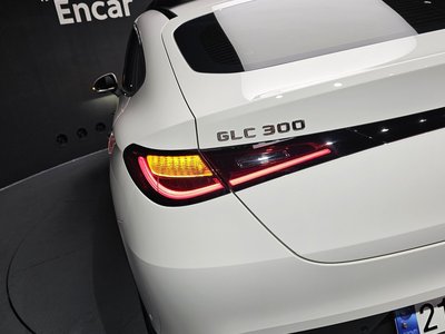 MERCEDES-BENZ GLC - 10