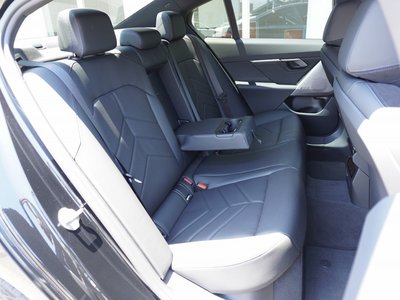 2024 BMW 5 SERIES 缩略图 38