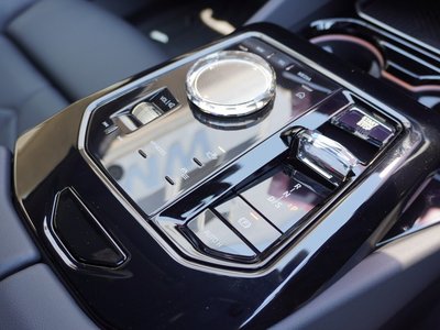 2024 BMW 5 SERIES 缩略图 28