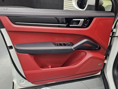 2019 Porsche CAYENNE — миниатюра 14