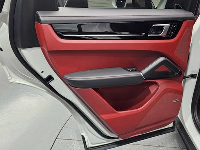 2019 Porsche CAYENNE — миниатюра 15
