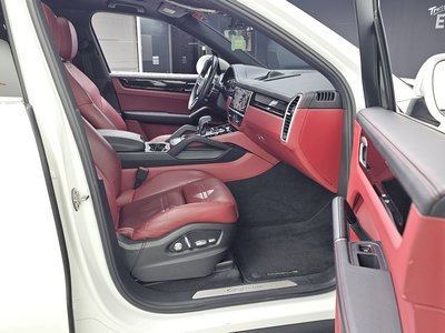 2019 Porsche CAYENNE — миниатюра 17
