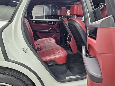 2019 Porsche CAYENNE — миниатюра 18