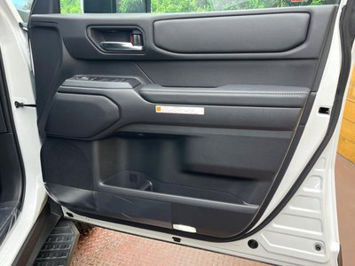 2025 Toyota LAND CRUISER 250 缩略图 49