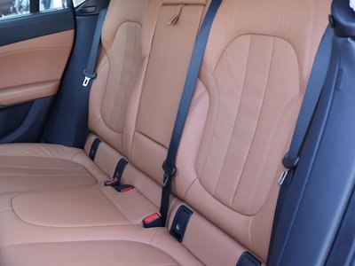 2021 BMW X6 — миниатюра 33