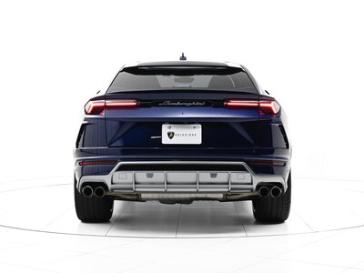 LAMBORGHINI URUS - 8