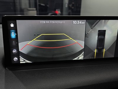 2024 Genesis GV70 thumbnail 16
