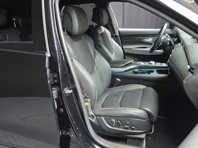 2024 Genesis GV70 thumbnail 12