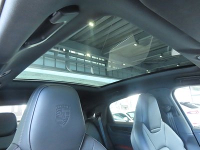 2026 Porsche CAYENNE thumbnail 14