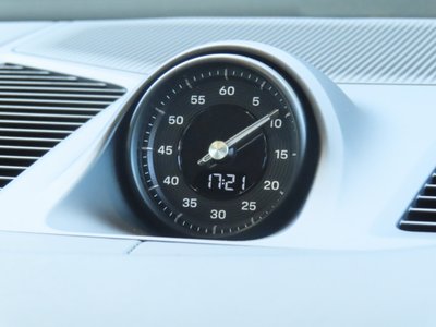 2026 Porsche CAYENNE thumbnail 19