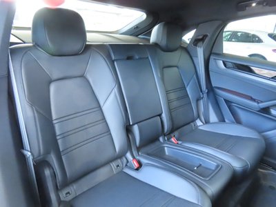 2026 Porsche CAYENNE thumbnail 11