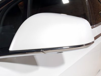 2020 Tesla MODEL X — фото 8