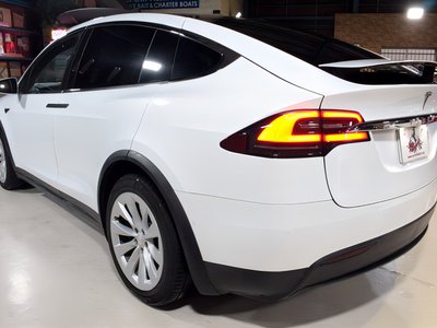 2020 Tesla MODEL X — миниатюра 22