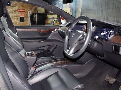 2020 Tesla MODEL X — миниатюра 38