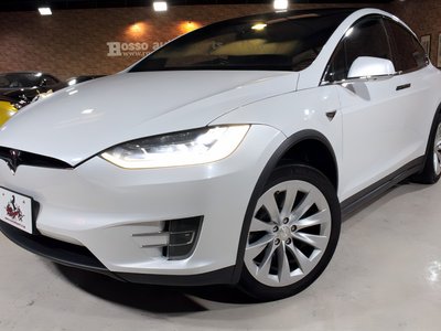 2020 Tesla MODEL X — миниатюра 19