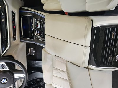 BMW X7 - 8