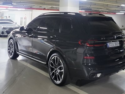BMW X7 - 1