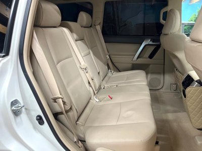 TOYOTA LAND CRUISER PRADO - 9