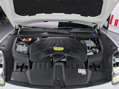 PORSCHE CAYENNE - 7