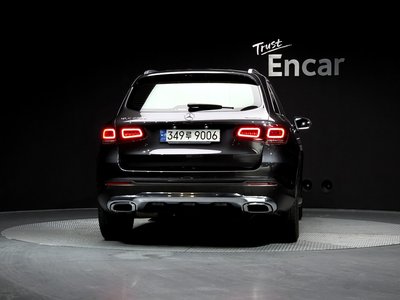 MERCEDES-BENZ GLC - 4