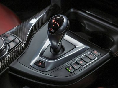 BMW M3 SEDAN - 8