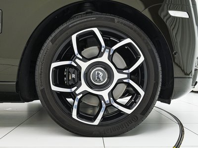 ROLLS-ROYCE CULLINAN - 8