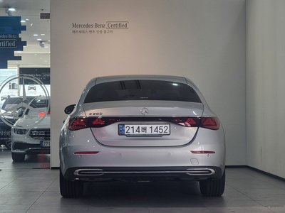 MERCEDES-BENZ E-CLASS - 3