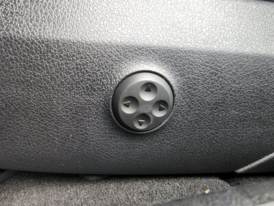 MERCEDES-BENZ C-CLASS - 10