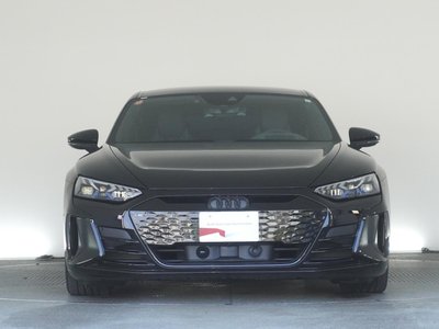 AUDI RS E-TRON GT - 9