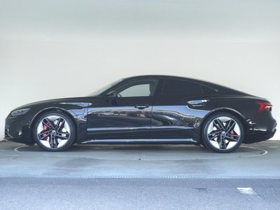 AUDI RS E-TRON GT - 10