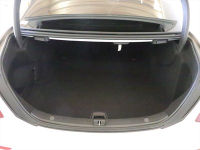 MERCEDES-BENZ E-CLASS - 10