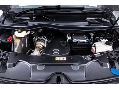 MERCEDES-BENZ V-CLASS - 4