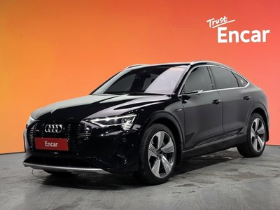 AUDI E-TRON - 1